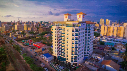 Global Towers Hotel, Colombo