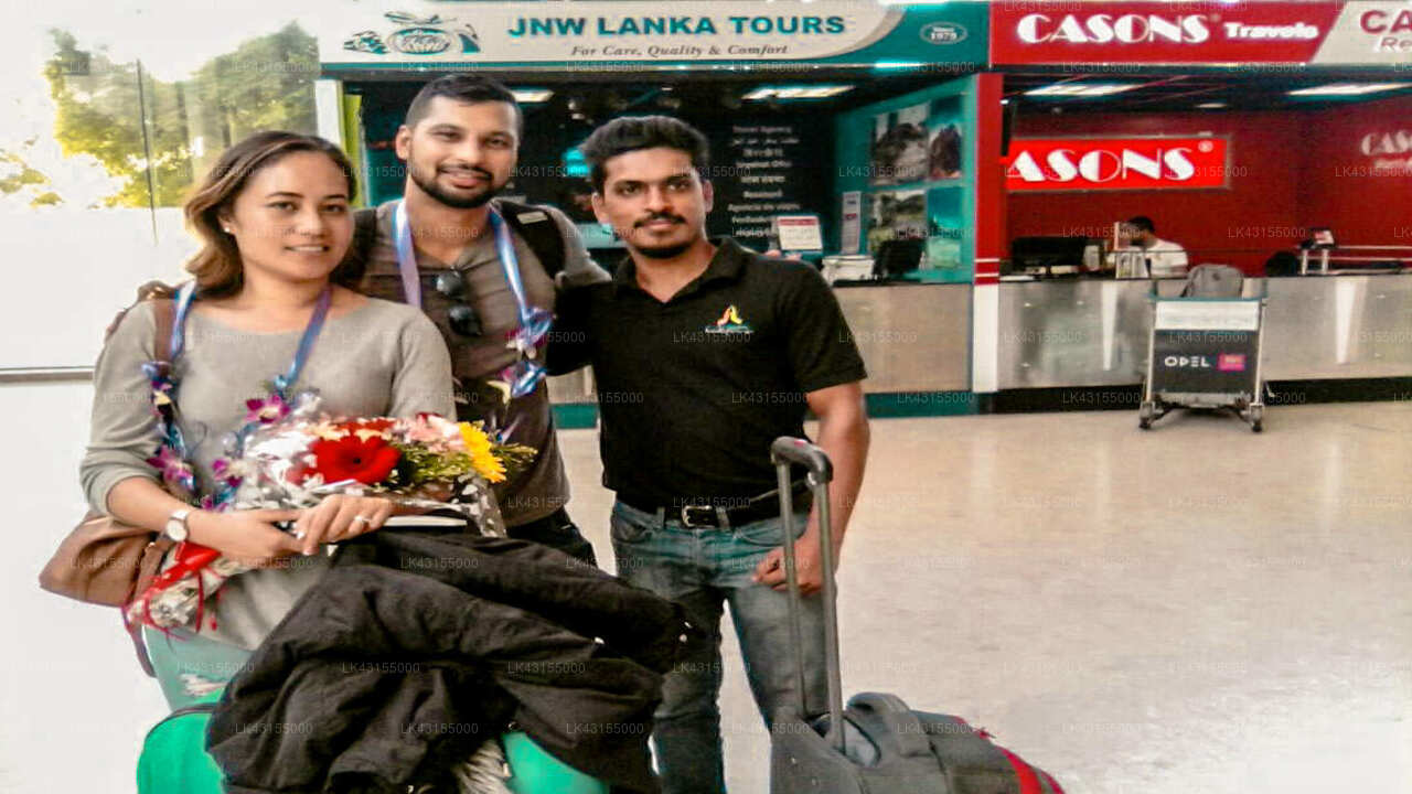 Transfer between Colombo Airport (CMB) and Amalya Reach Holiday Resort, Colombo