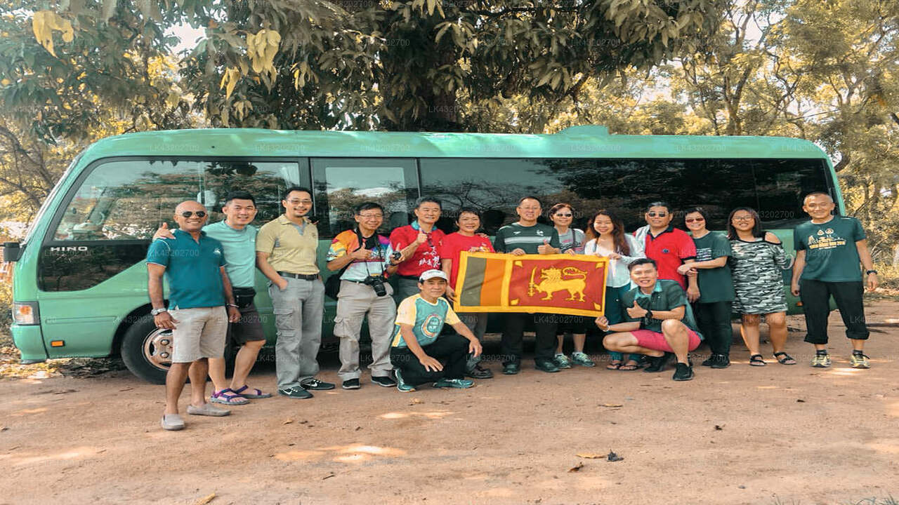 Transfer between Colombo Airport (CMB) and Boo Oya Nature Resort, Medawachchiya